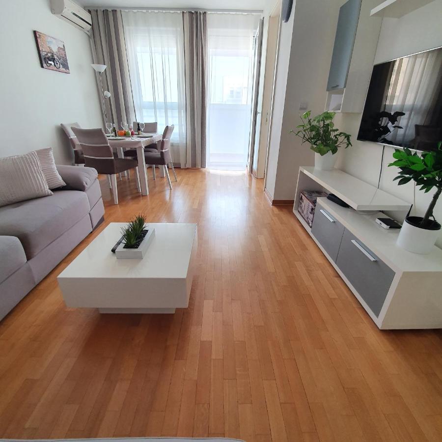 Royal Apartment Belvill Belgrado Exterior foto